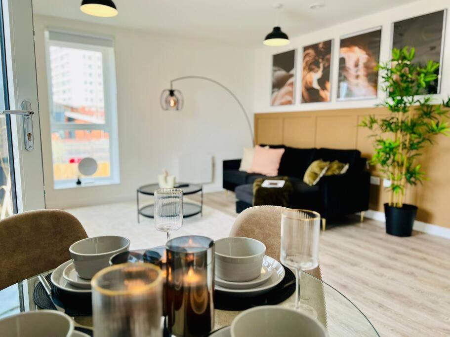 Hessian Lounge -Wyndale- Central 2Br W/Parking Birmingham Exteriör bild
