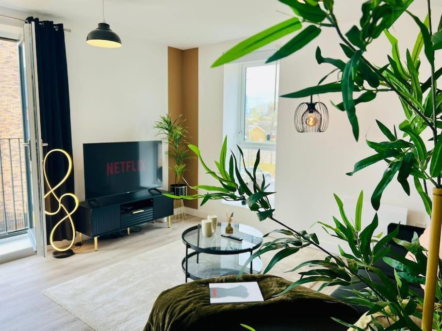 Hessian Lounge -Wyndale- Central 2Br W/Parking Birmingham Exteriör bild