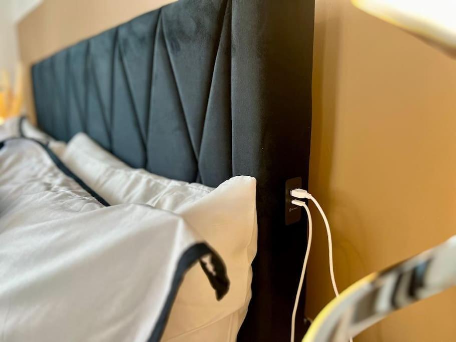 Hessian Lounge -Wyndale- Central 2Br W/Parking Birmingham Exteriör bild